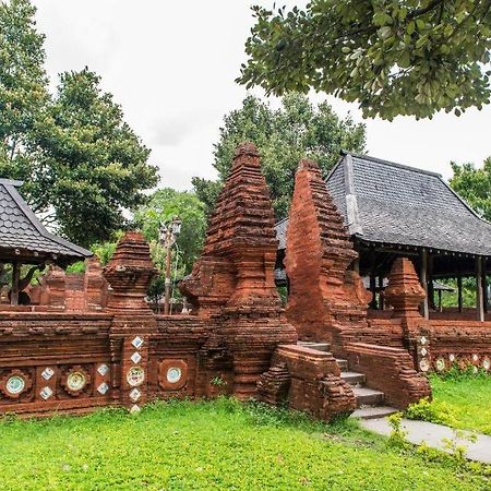Oyo 1460 Anyelir Residence Cirebon Ngoại thất bức ảnh