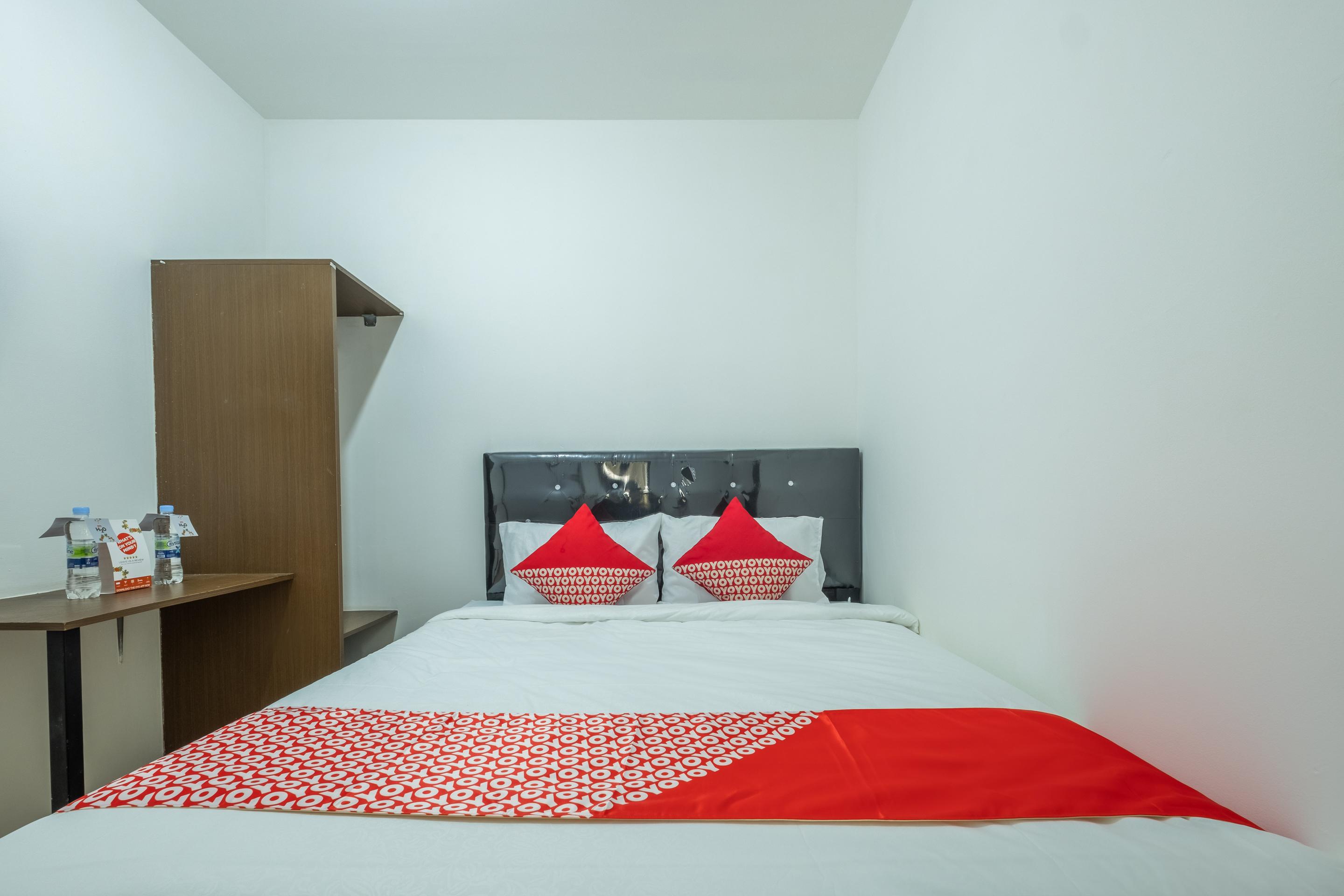 Oyo 1460 Anyelir Residence Cirebon Ngoại thất bức ảnh